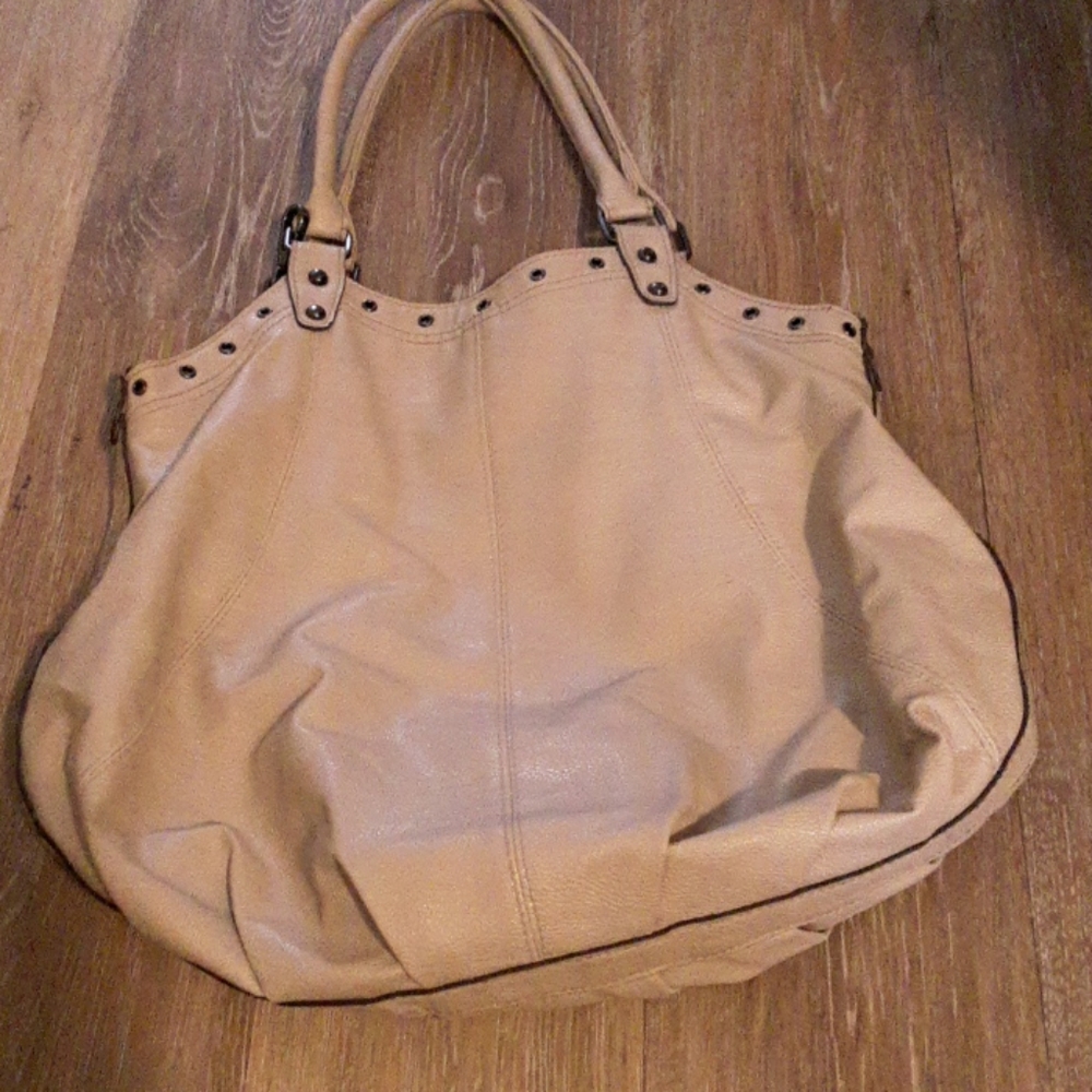 Maurice satchel